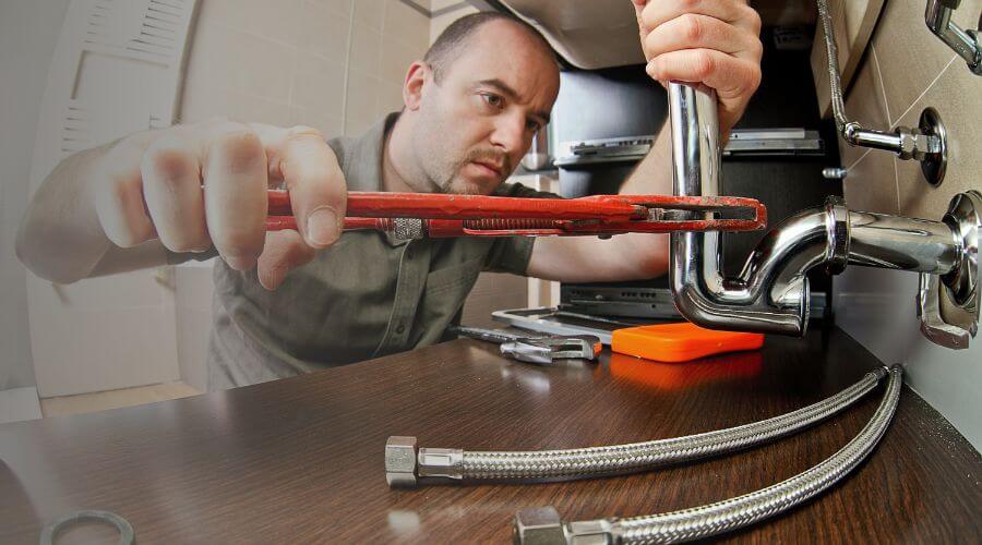 Local sewer line repair in West College Corner, IN